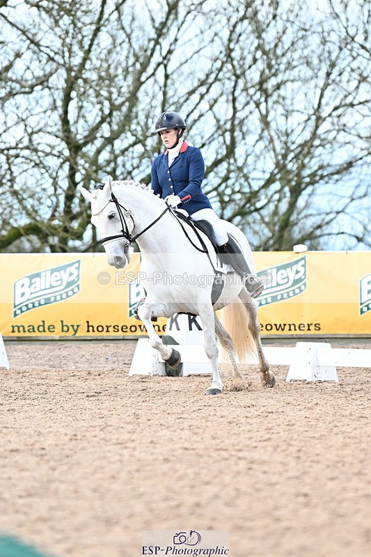 240218A-150810-08343 - 210-Charlotte.Dicker-Amaranto.D.Centurion