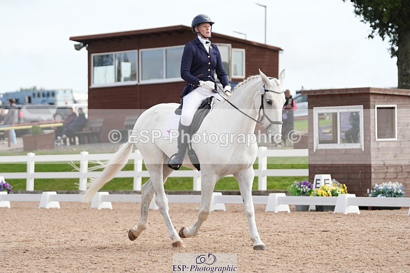 250906-101620-01459 - 002-Claire.JonesOwl.House.Rebel