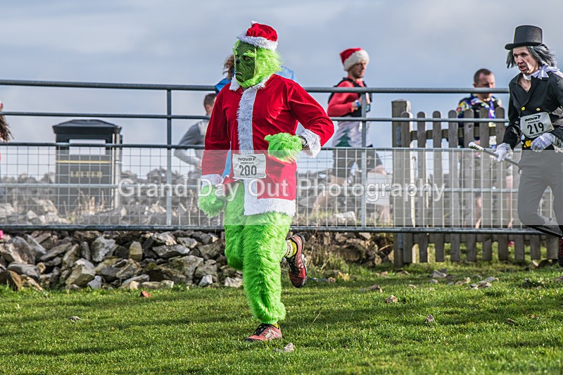 Litton-109 - Litton Christmas Cracker Fell Race (Limestone Series) Sunday 14th December 2025