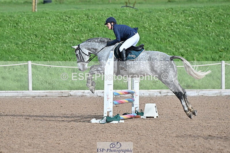 231029A-110517-02885 - 80cm Club and Schools