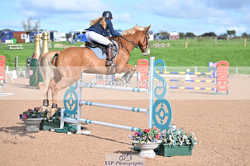 231015A-124342-07983 - Cls 30 Foxhunter & 1.20m Open