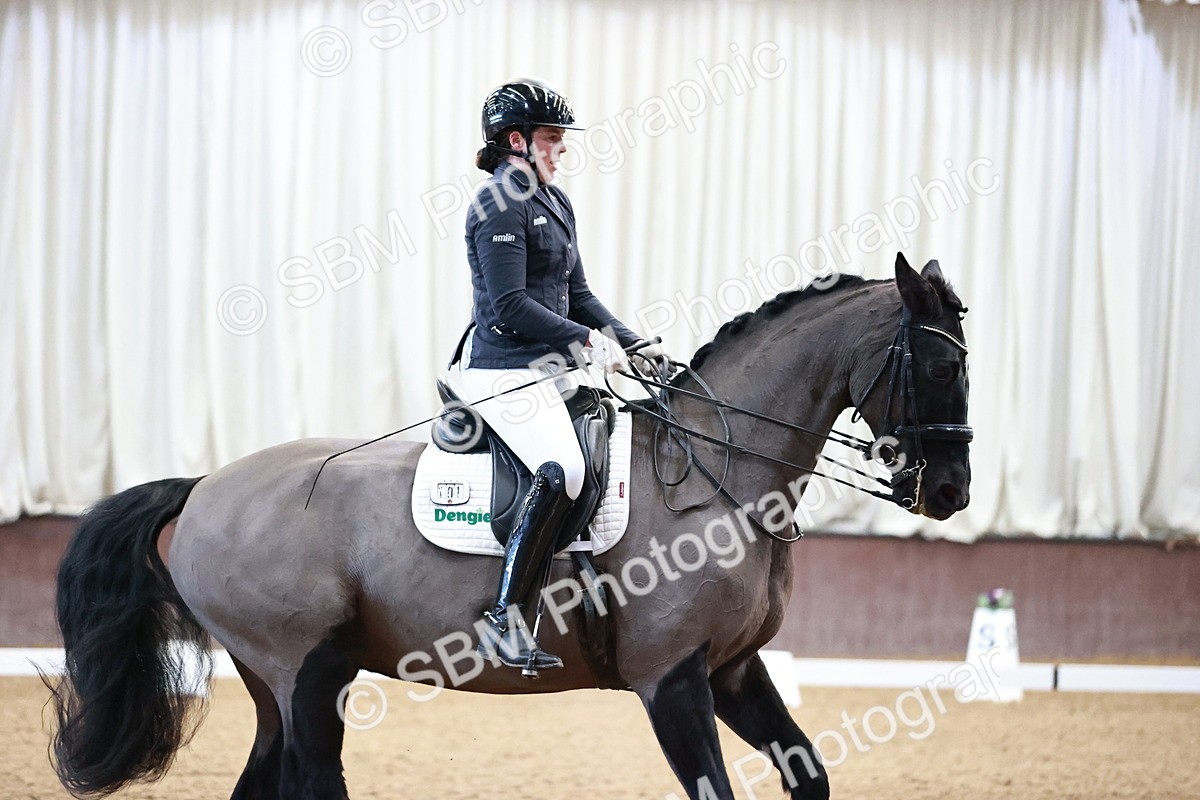 SBM_000214 - Class 4 - Novice 5