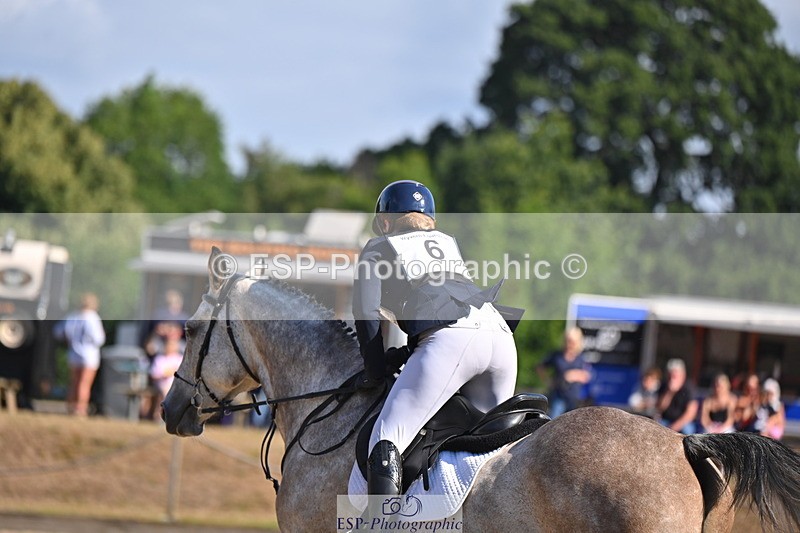 250802A-094127-00204 - A-006-Sarah.Morrison-QUALITY.STEP.ON