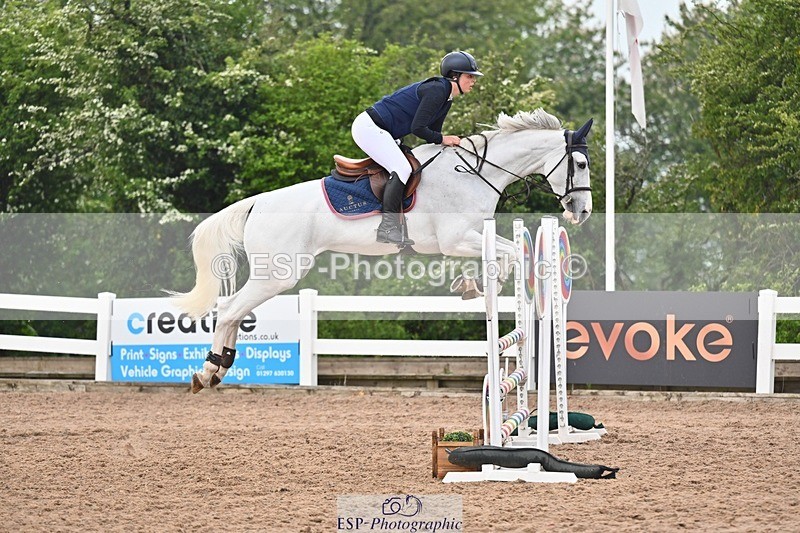 260508-084351-04229 - Cls 17 British Novice and 90cm Open