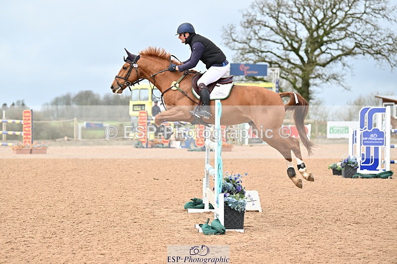 240315A-122620-00921 - Cls 3 Snr Foxhunter