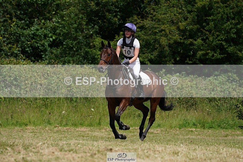 240629X-113434-0118 - 010-Georgie_Selley-VICARSTOWN_VICTOR