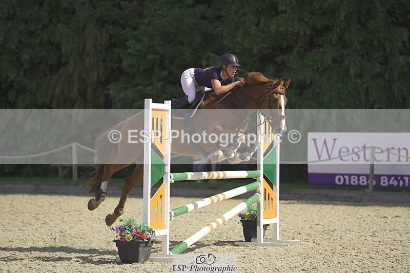 230909-115742-05541 - Cls 17 Snr 1.05m Open