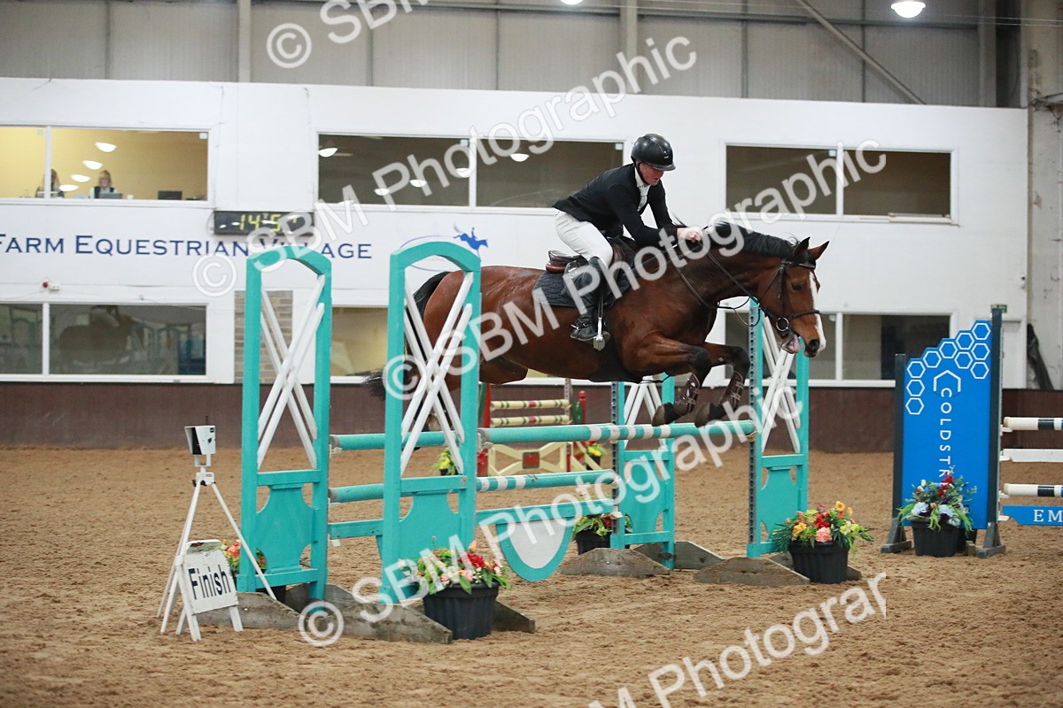 SBM_001210 - Class 4 - Senior Newcomers - 1.10m Open