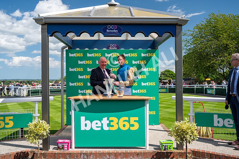 080624-Race 3-Shareholder-2898 - Race 3