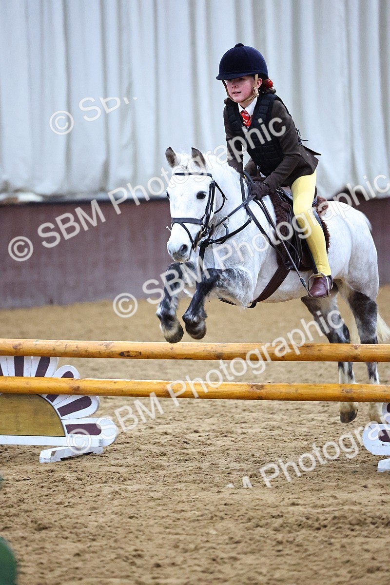 SBM_003150 - Class 35 - 60cm Training Stakes