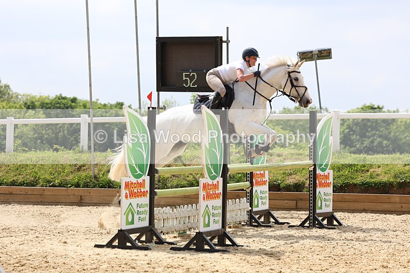 3E7A1024 - Class 13: Senior Newcomers/1.10m open