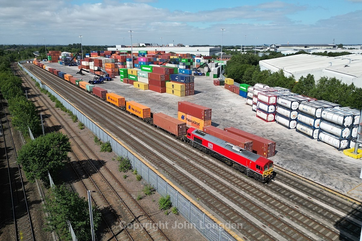 JL - 8.7.25 66120 4M83 London Gateway - Trafford Park, TP - Latest shots