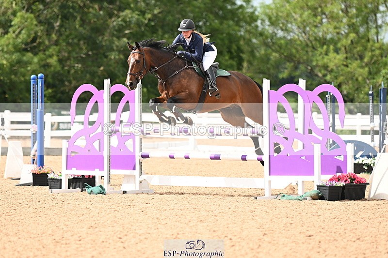 240726A-152733-02274 - Cls 11 1.05m Amateur Qualifier