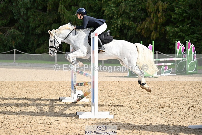 230930-115605-00438 - Cls 4 Pony Newcomers & 1m Open