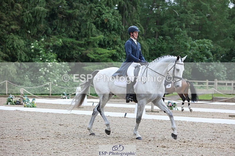 240523-093315-03151 - 207-IE_MR_MCGREGOR-Will_Furlong