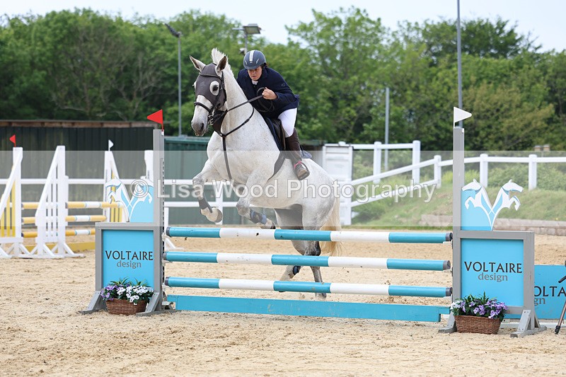3E7A8523 - Class 4: Senior British Novice/90cm open