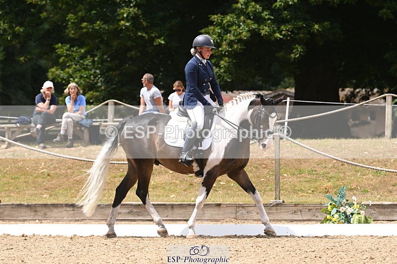 250720A-123756-10405 - 164-Dominique.Kinnaird-Perry-Pallas.Vanquish