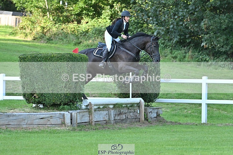 230909-174352-07757 - Cls 14 Snr 1m Derby