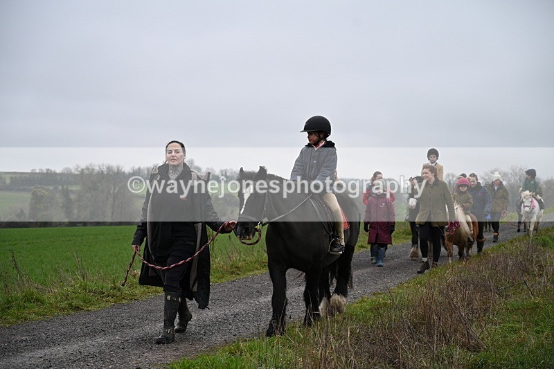 WJ7_9812 - Walk out..