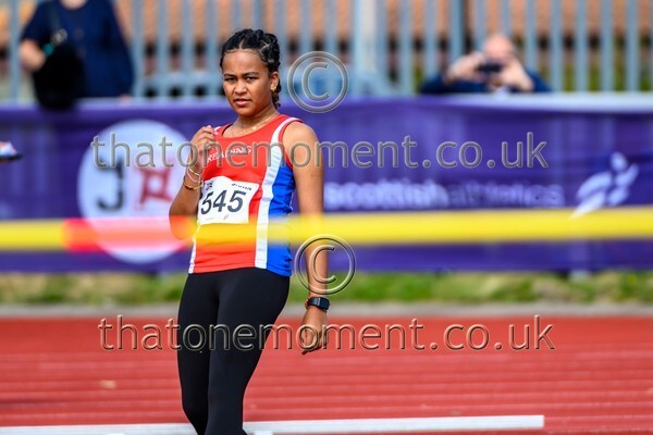 Age25SAT-926041 - Field Female Set One