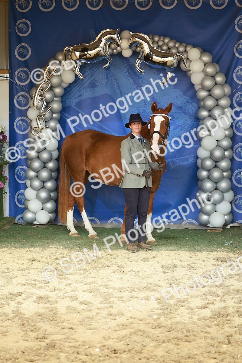 SBM_13717 - Class 104 - IH  Costume
