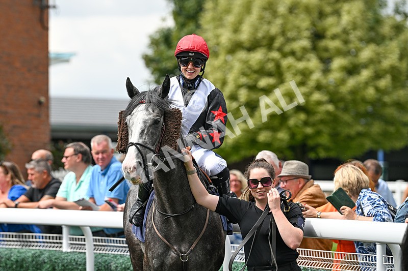 290725-Race 1-Poets Dawn - Star Start-9156 - Race 1