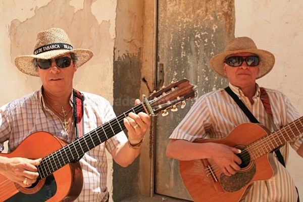 Singing for lunch _SP012 - Spain