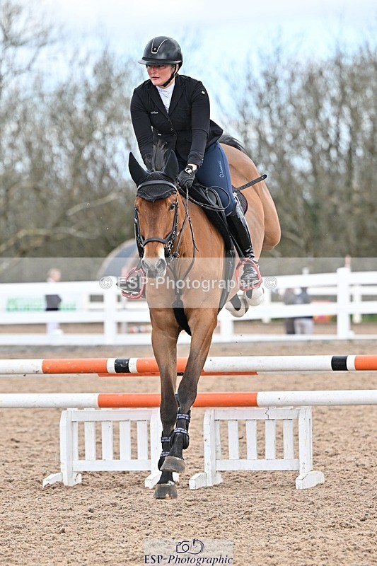 250328-105859-01355 - Cls 8 British Novice and 90cm