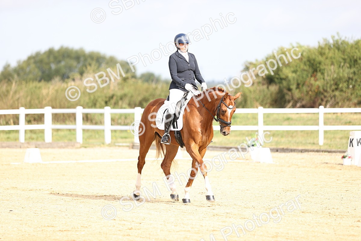 SBM_015332 - Class 14 - Novice 23 - 9.05-10.08