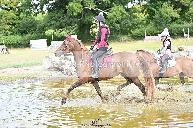 250821B-105616-00260 - Group C - Laraine