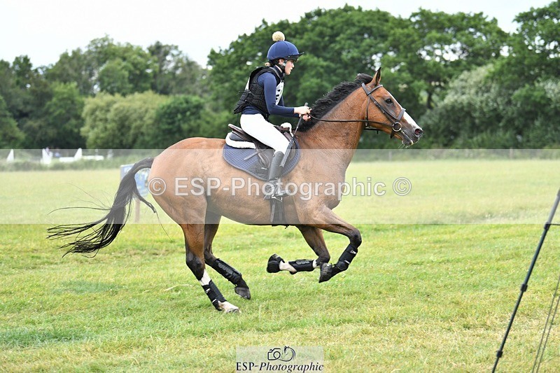 230625-105639-01202 - XC 90cm 9.45 to 11.00