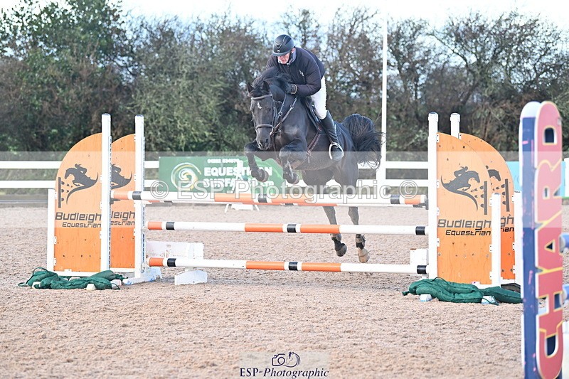 231210A-123449-02461 - Cls 19 Snr 1.05m Open