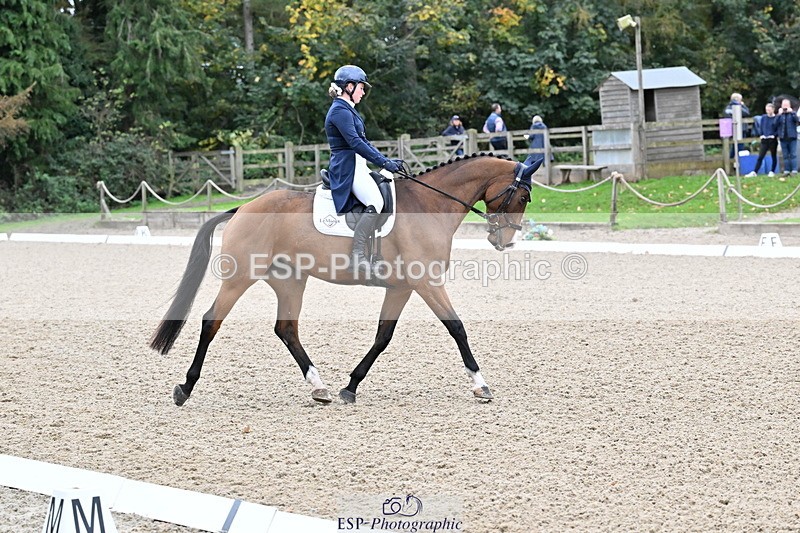 251022A-143546-00329 - B-104-Millie.Juleff