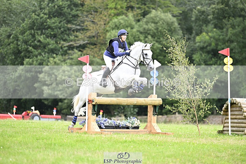 240804-131031-13947 - 455-Nicola_Horsley-Gubbins-RATHNAGREW_GREY_TEX