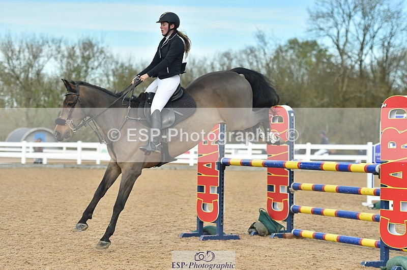 231111A-122516-01837 - Cls 12 Newcomers & 1.10m Open