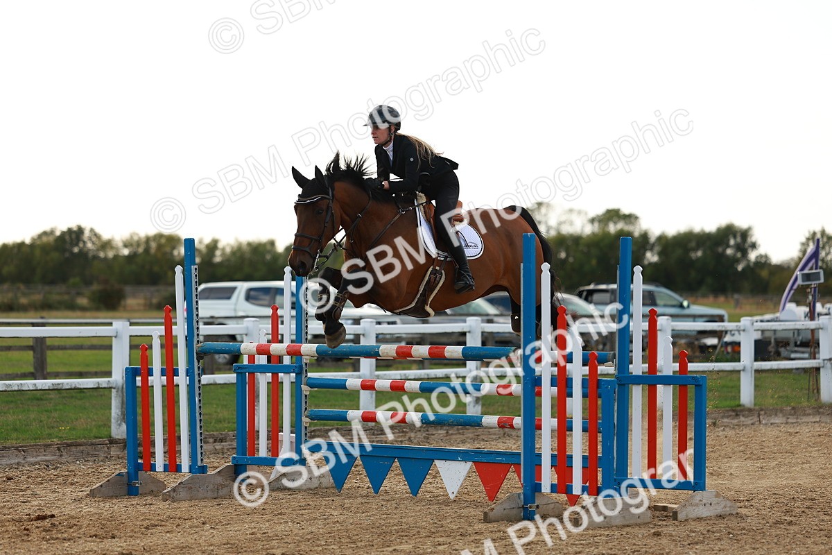 SBM_002119 - Class 5 - Senior Foxhunter - 1.20m