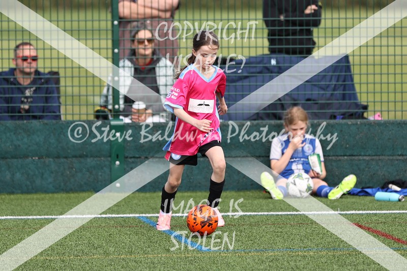 1DX30435 - Sat 13th U9 Girls