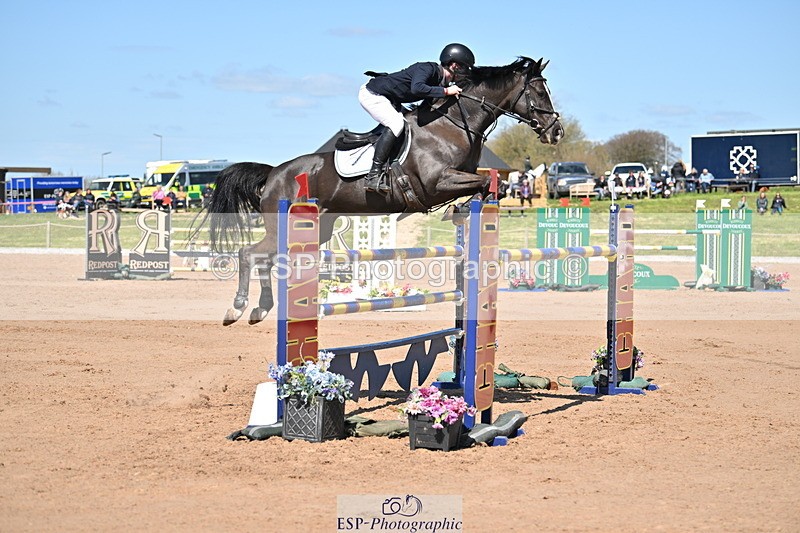 240420A-134307-11447 - Cls 7, 2 Star Medium Tour 1.35m