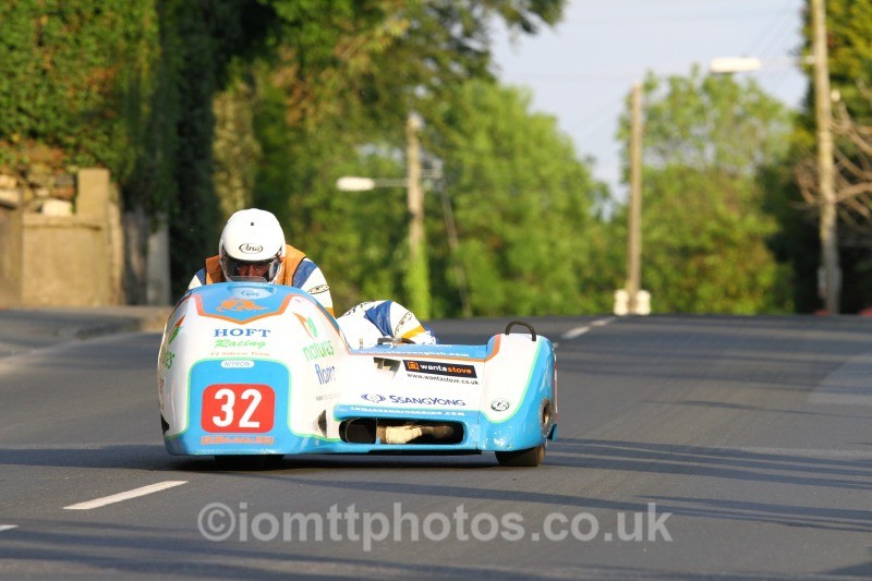 TT148613 - Tuesday Practice - Sidecars