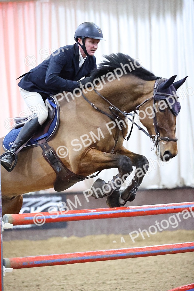 SBM_010190 - Class 25 - Equestrian Senior Foxhunter 1.20m