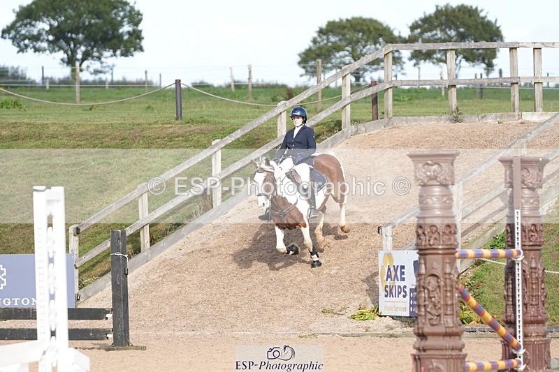 260926-155620-01332 - Cls 13 70cm Speed Derby