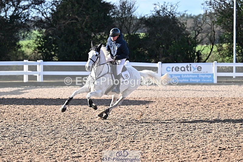 251203-123725-00489 - Cls 4 Newcomers and 1.10m Open