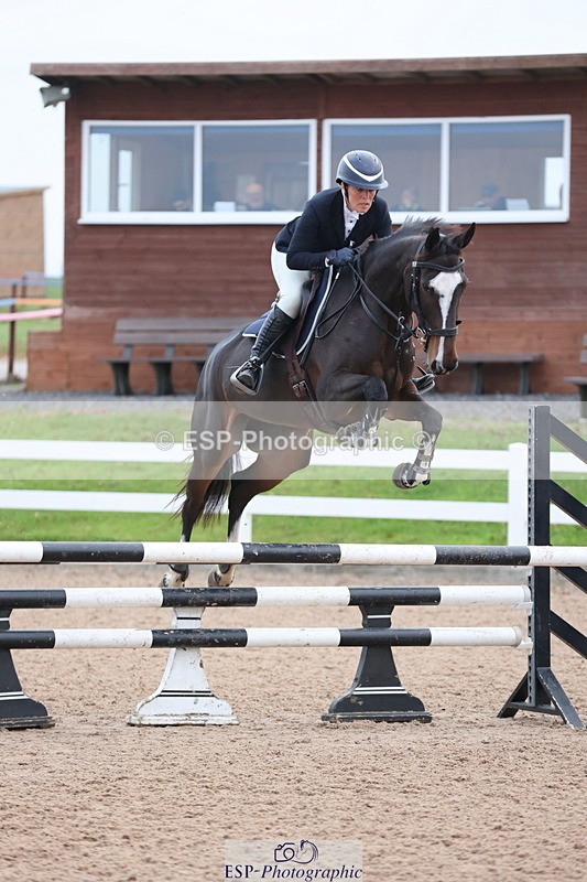 241101A-082050-00187 - FRI Cls 2 British Novice and 90cm Open