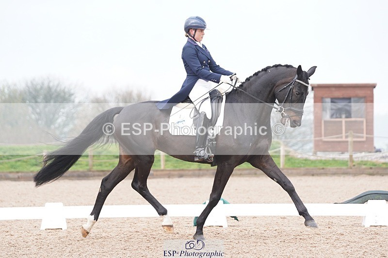 250404-102020-04271 - 003-Abbie.Newbury-Seagry.Firstamour