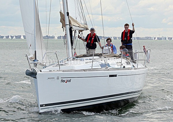 120715 SONGBIRD FLEXI SAIL WT7A5594 - Sailboats - monohull