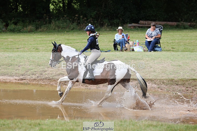 240825X-115531-32368 - 70cm XC 11.00 to 12.00