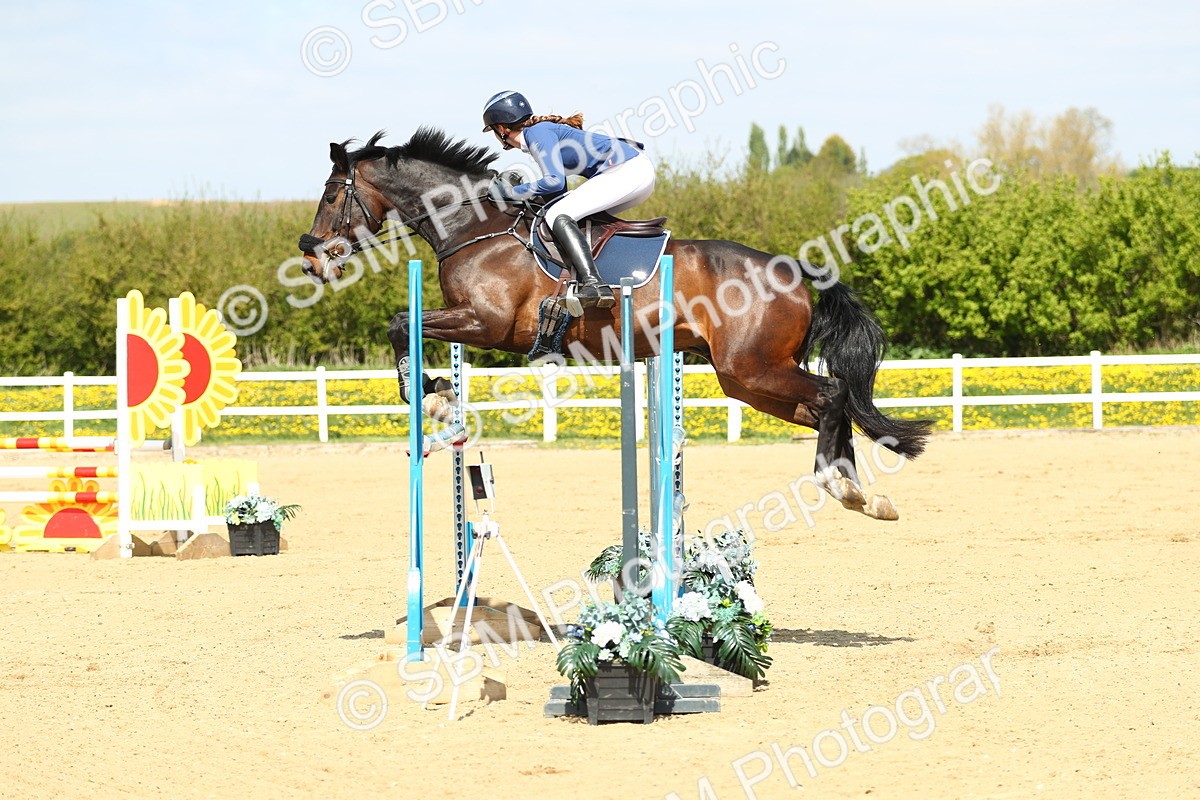 SBM_001338 - Class 5 - Senior Foxhunter 1.20m