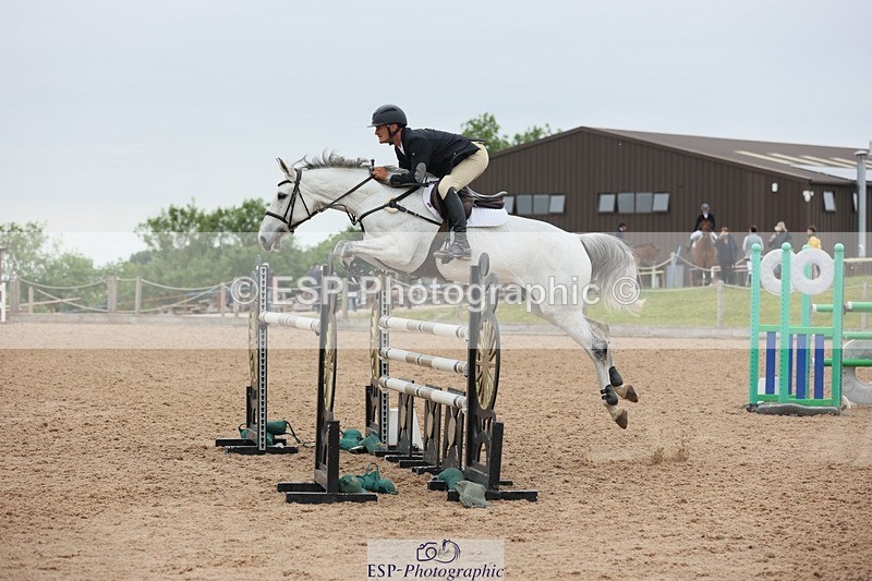 250524-130831-04922 - Cls 15 Snr Fox 1st Rnd