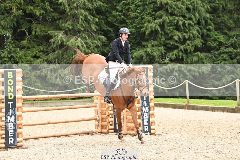 240414-140101-03672 - Cls 05A&B Snr Fox & 120 Open