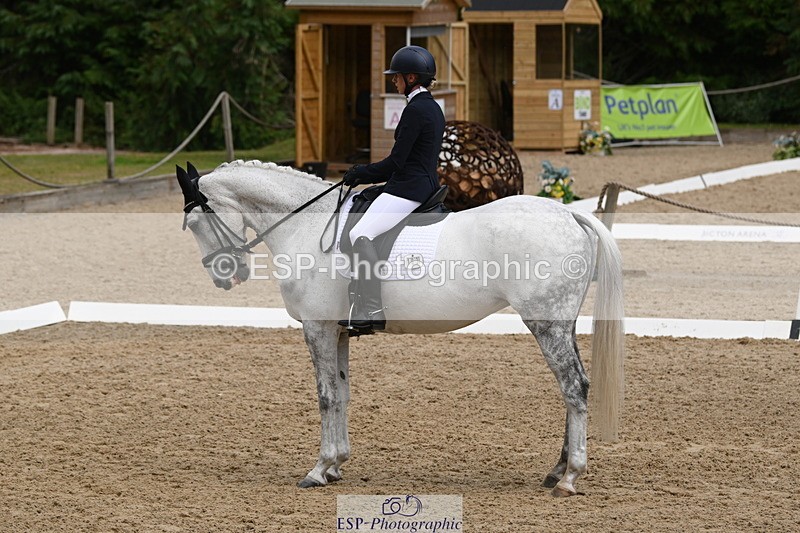 250720A-150426-12120 - 103-Olivia.Van.Grudgings-Pencarder.Cry.for.the.Moon